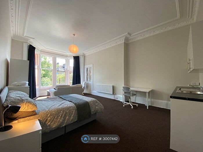 5 Bedroom Flat To Rent In Wilton Street Hmo, Glasgow, G20