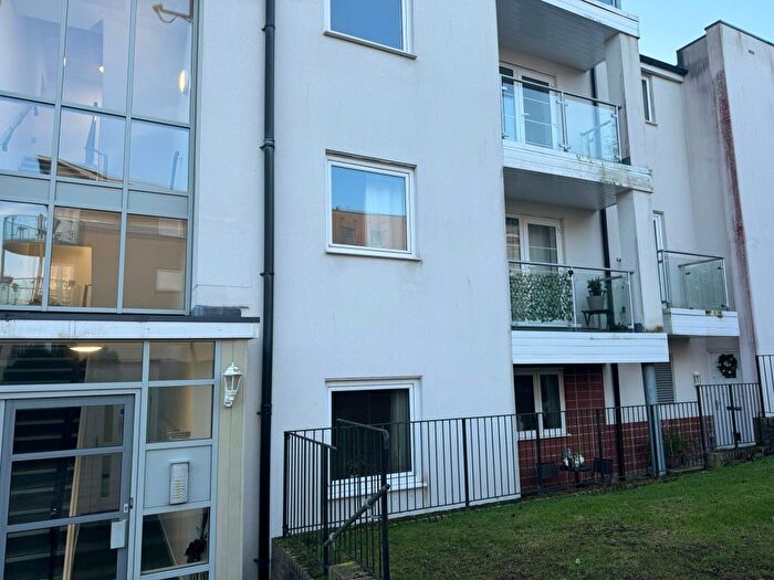 2 Bedroom Property To Rent In Edmonds Walk, Torquay, TQ1