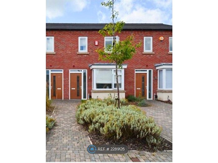 2 Bedroom Terraced House To Rent In Chadwick Close, Birmingham, B45