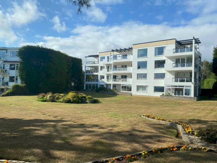 4 Bedroom Apartment To Rent In Ravine Road, Canford Cliffs, BH13