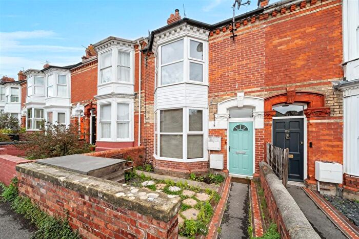 1 Bedroom Flat For Sale In Newberry Road, Weymouth, DT4