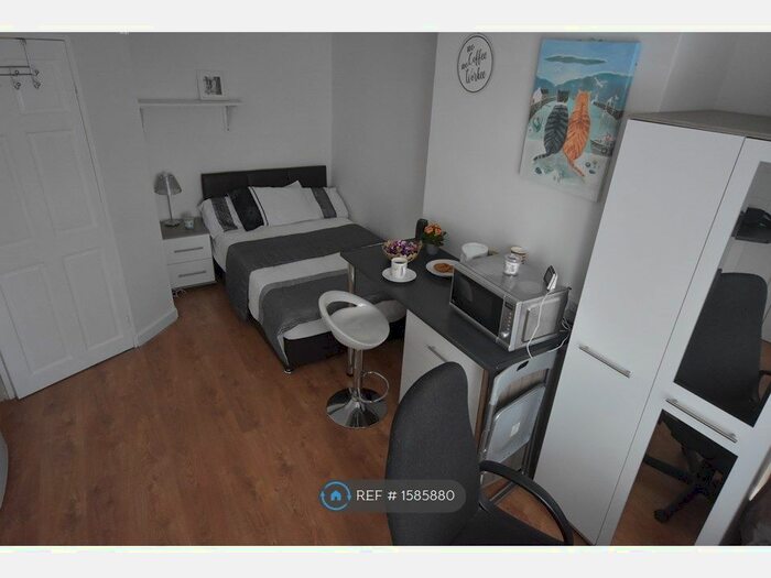 Studio To Rent In Lilac Road, Southampton, SO16