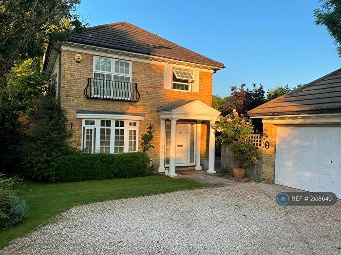 4 Bedroom Detached House To Rent In Lime Tree Walk, Amersham, HP7