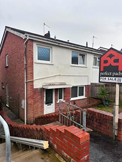 3 Bedroom Semi Detached House For Sale In Tyle-Teg, Clydach, Swansea, SA6