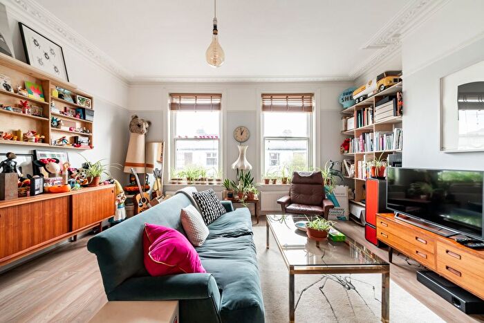 1 Bedroom Flat To Rent In Park Road, London, N8