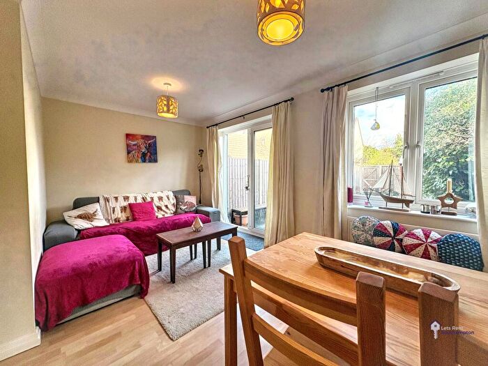 2 Bedroom Terraced House To Rent In Astral Gardens, Hamble, SO31