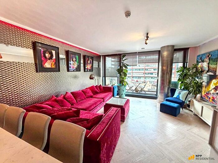 2 Bedroom Flat To Rent In Leftbank, Manchester, M3