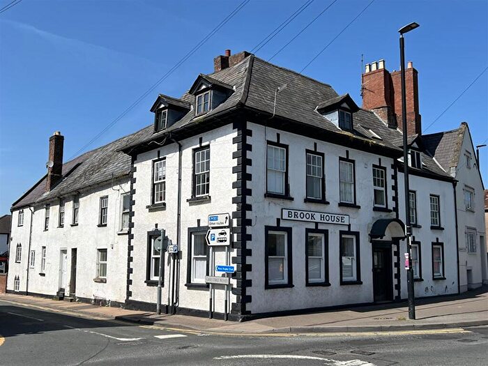 1 Bedroom Apartment For Sale In Close To Town, HR9