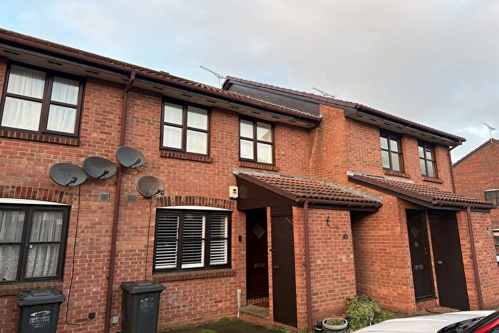 1 Bedroom Maisonette To Rent In Cooper Close, DA9