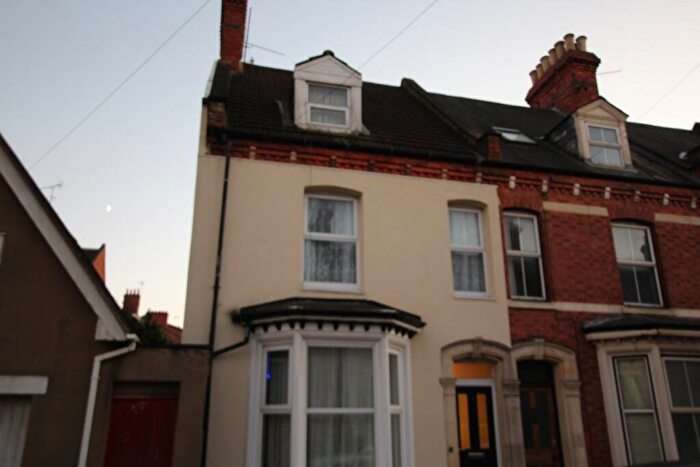 5 Bedroom Terraced House To Rent In Agnes Road, Northampton, NN2