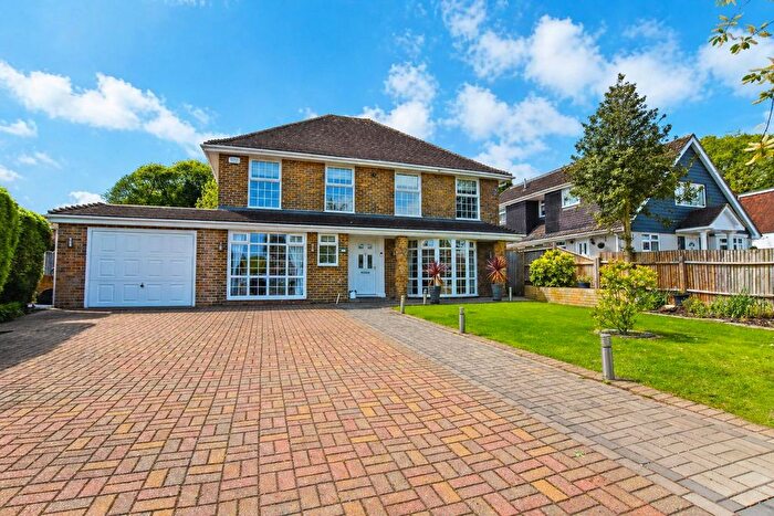 4 Bedroom Detached House For Sale In Fairview Avenue, Gillingham, ME8