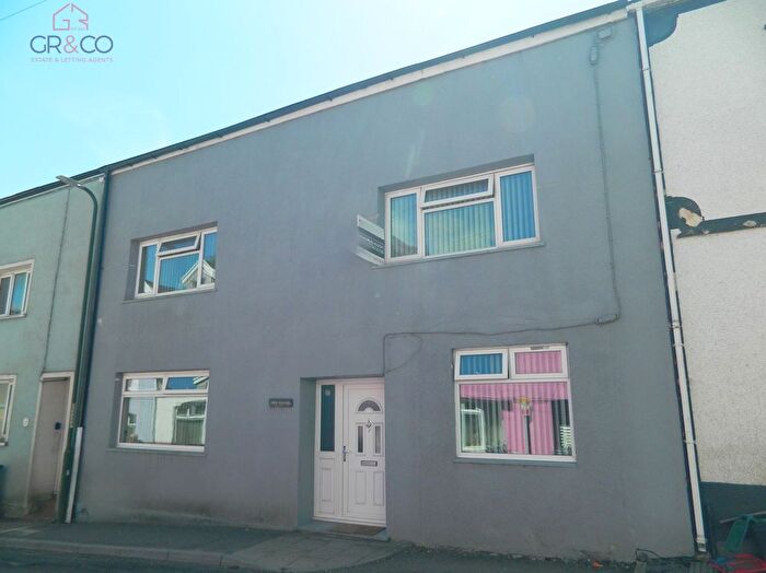 4 Bedroom Terraced House For Sale In Market Street, Tredegar, NP22