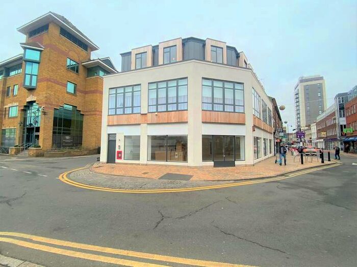 Apartment To Rent In Broadway House, Queen Street, Maidenhead, SL6