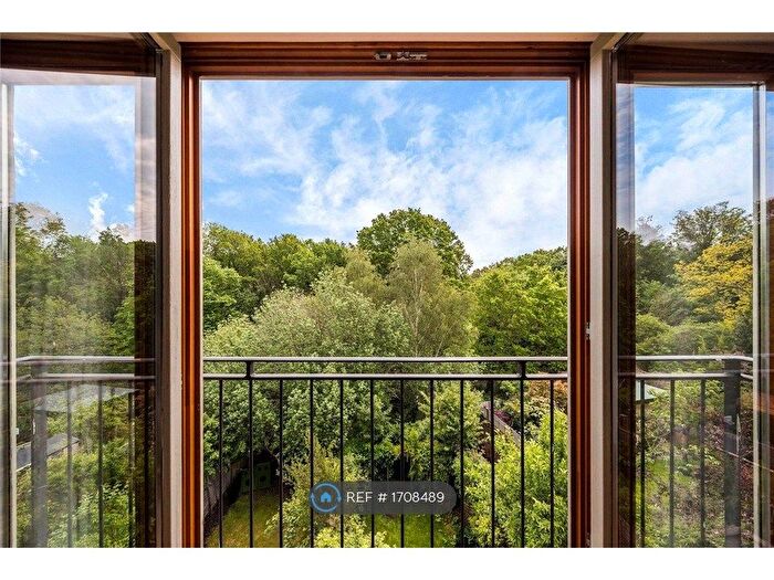 5 Bedroom Semi-Detached House To Rent In Enmore Gardens, London, SW14