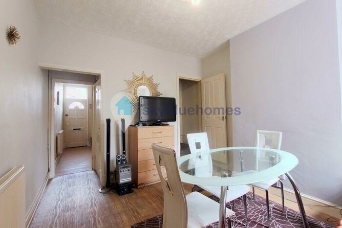 3 Bedroom Terraced House To Rent In Mantle Road, Leicester, LE3