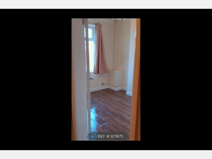 3 Bedroom Detached House To Rent In Ludford Street, Grimsby DN32
