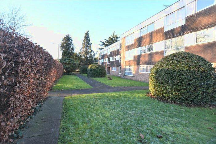 2 Bedroom Flat To Rent In The Hawthorns, Comberton Road, Kidderminster, DY10