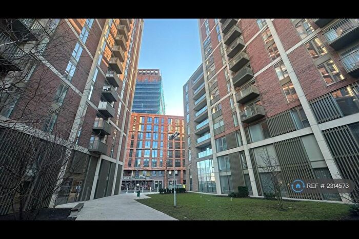 2 Bedroom Flat To Rent In Block B, Salford, M5