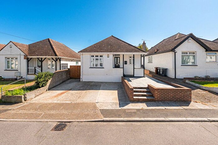 2 Bedroom Detached House For Sale In Preston Road, Northfleet, Gravesend, Kent, DA11