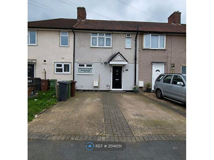 3 Bedroom Terraced House To Rent In Dagenham, Dagenham, RM8