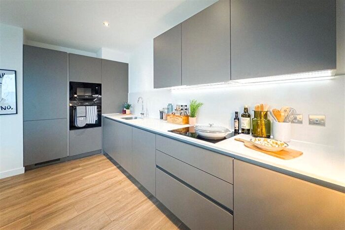 2 Bedroom Flat To Rent In Artillery Ln, London, E1