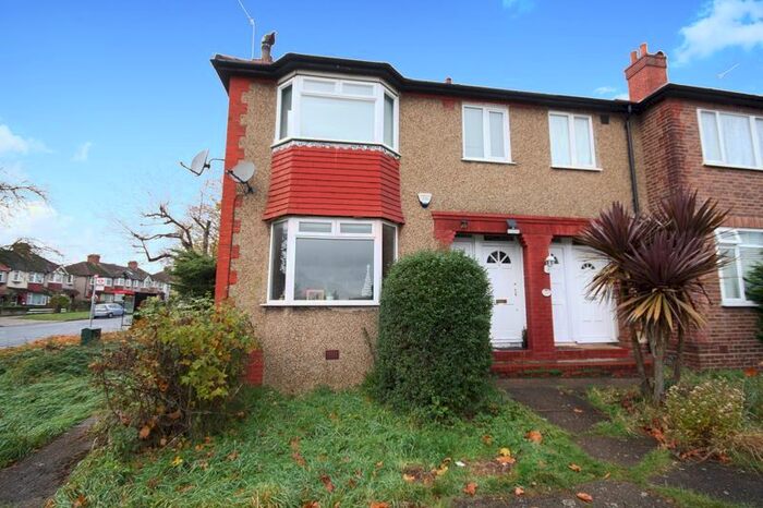 2 Bedroom Maisonette To Rent In Whitton Avenue West, Northolt, UB5