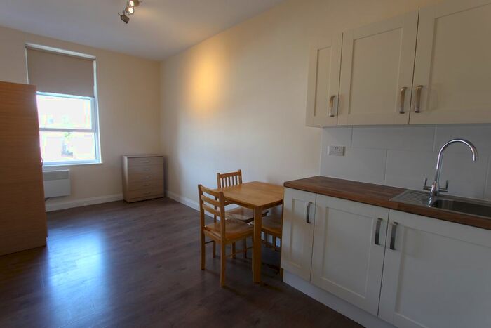 Studio To Rent In Clapton Common, London E5
