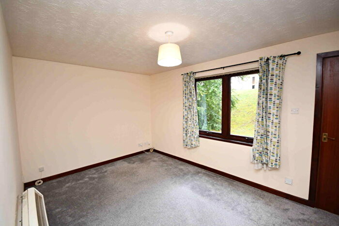 1 Bedroom Flat To Rent In Murray Terrace, Smithton, Inverness, IV2