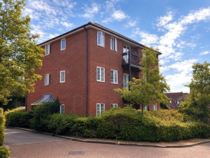 2 Bedroom Apartment To Rent In Copperfields, High Wycombe, HP12