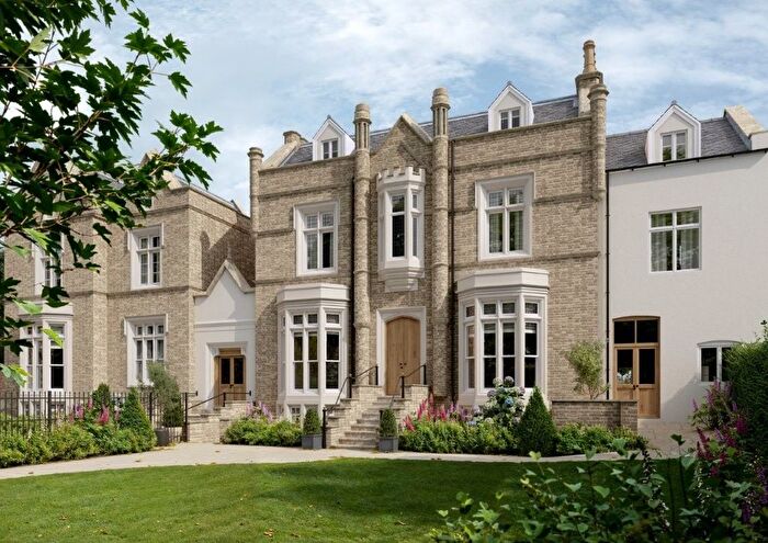 7 Bedroom Semi Detached House For Sale In The Mount, York, North Yorkshire, YO24