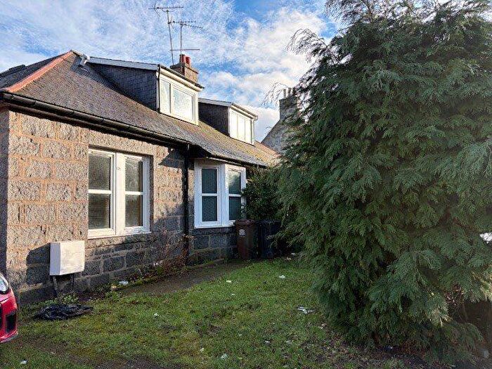 3 Bedroom Detached House To Rent In King Street, Aberdeen, AB24