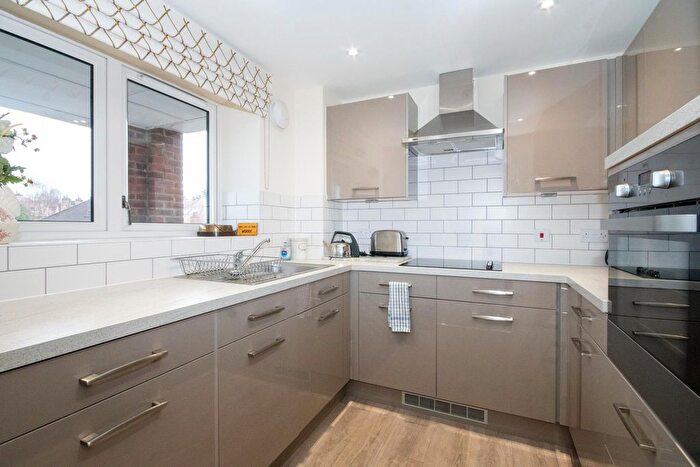 1 Bedroom Property For Sale In Heath Lodge, Marsh Road, Pinner, HA5