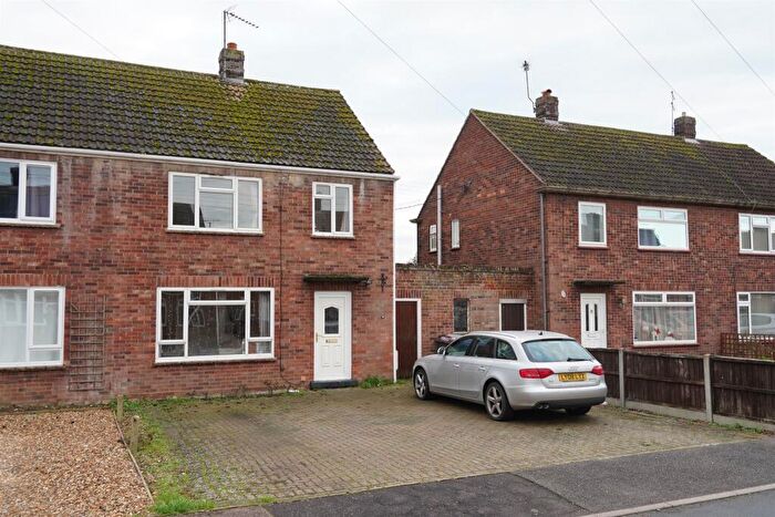 3 Bedroom Semi-Detached House For Sale In Church Lane Close, Barton Mills, Bury St. Edmunds, IP28