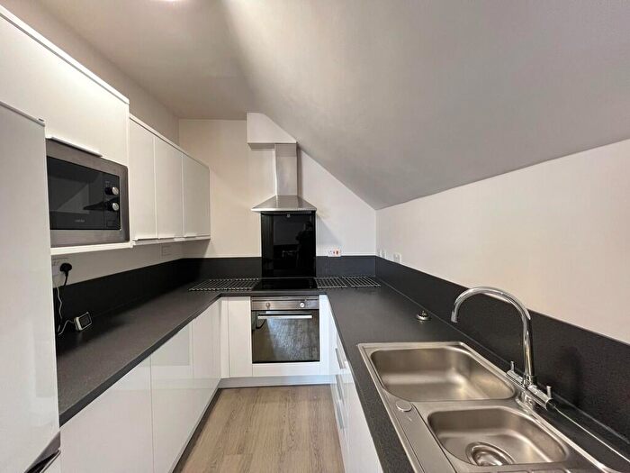 4 Bedroom Flat To Rent In Flat, Melton Road, NG2