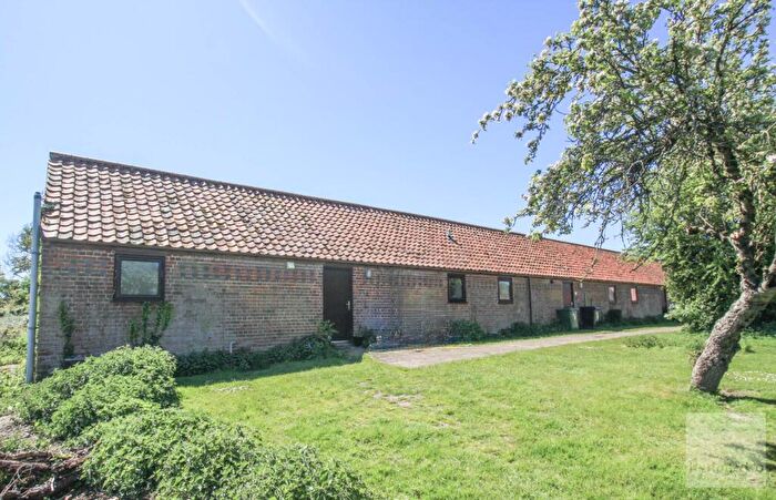 2 Bedroom Semi-Detached House To Rent In Vicarage Road, Dilham, NR28
