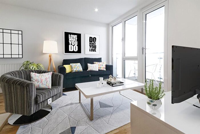 1 Bedroom Flat To Rent In One Eighty Stratford, London, E15