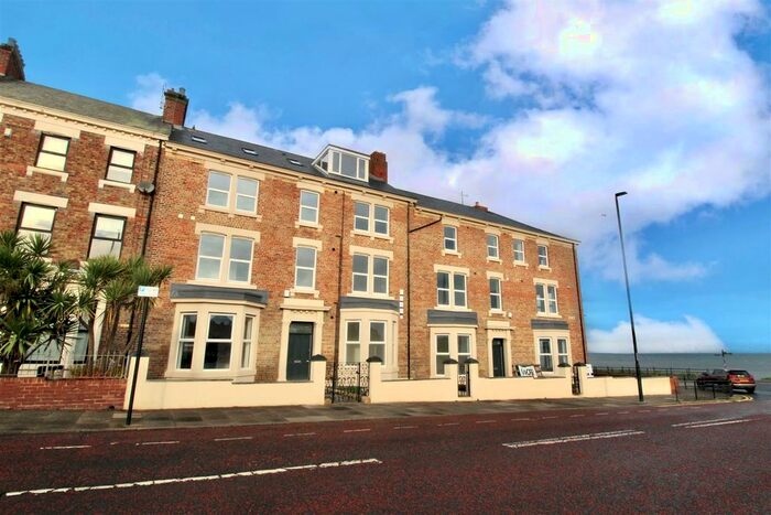 2 Bedroom Flat To Rent In Percy Park, Tynemouth, North Shields, NE30