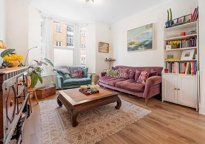 4 Bedroom Property For Sale In Combermere Road, SW9