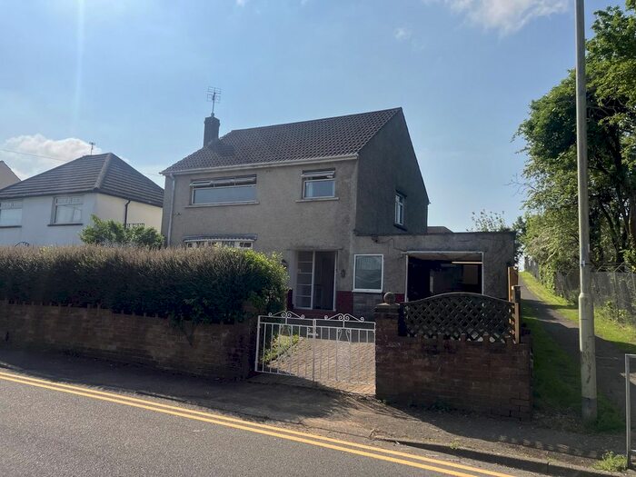 3 Bedroom Detached House To Rent In Waunscil Avenue, Bridgend, Bridgend County., CF31