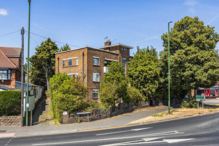 3 Bedroom Apartment For Sale In Western Boulevard, Nottingham, Nottinghamshire, NG8
