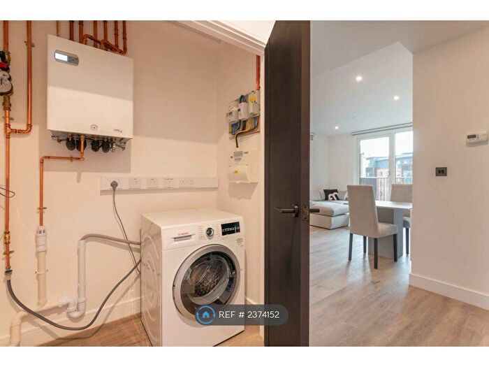 1 Bedroom Flat To Rent In The Barker, Birmingham, B4