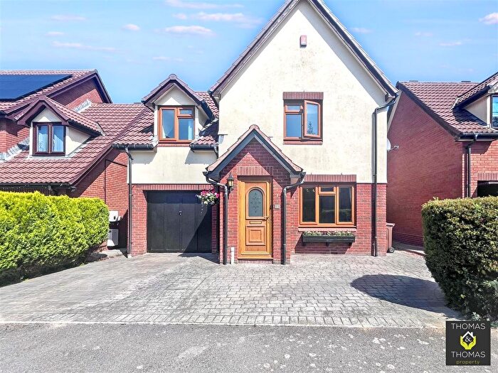 3 Bedroom Detached House For Sale In James Way, Hucclecote, GL3