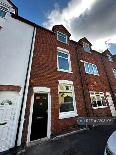 4 Bedroom Terraced House To Rent In Cross Street, Kettlebrook, Tamworth, B77