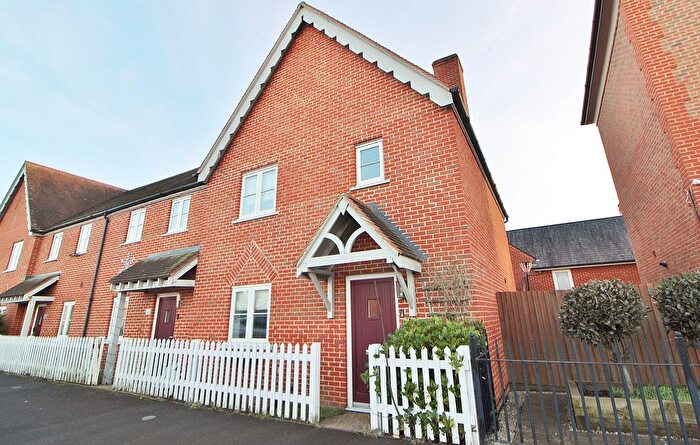 3 Bedroom Semi Detached House For Sale In Grainger Street, Berewood, PO7