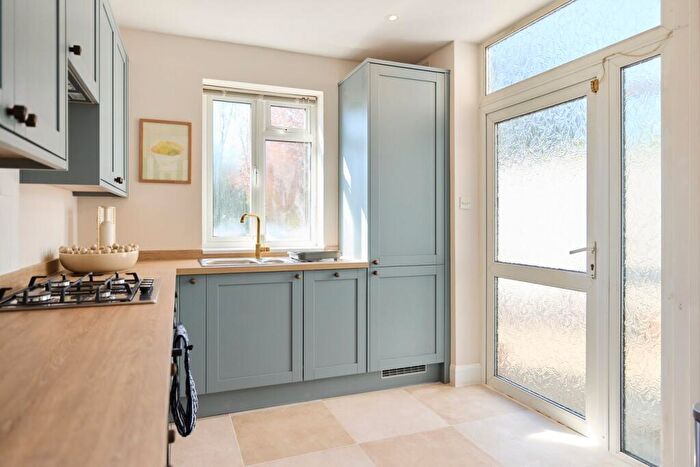 3 Bedroom House To Rent In Randall Avenue, London, NW2