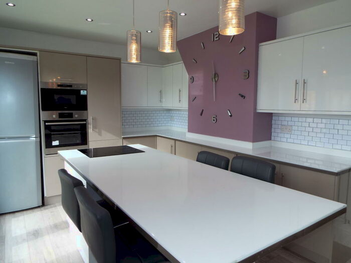 3 Bedroom House To Rent In Keary Road, Swanscombe, DA10