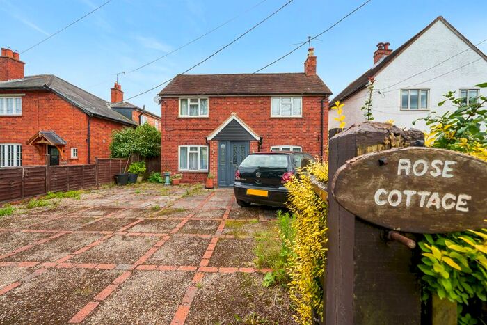 3 Bedroom Detached House For Sale In Milley Road, Waltham St. Lawrence, Reading, RG10