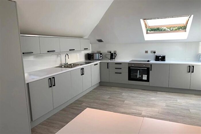 1 Bedroom Flat To Rent In Middle Street, Beeston, Nottingham, Nottinghamshire, NG9