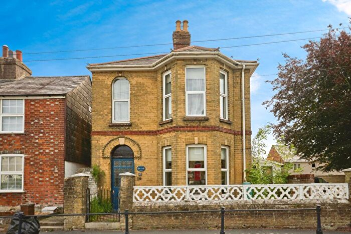 5 Bedroom Semi-Detached House For Sale In St. Johns Road, Newport, Isle Of Wight, PO30