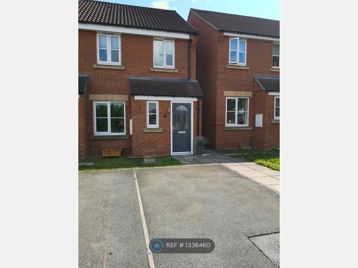 2 Bedroom Terraced House To Rent In Violet Close, Castleford, WF10